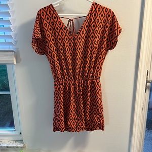 Shorts romper with open back